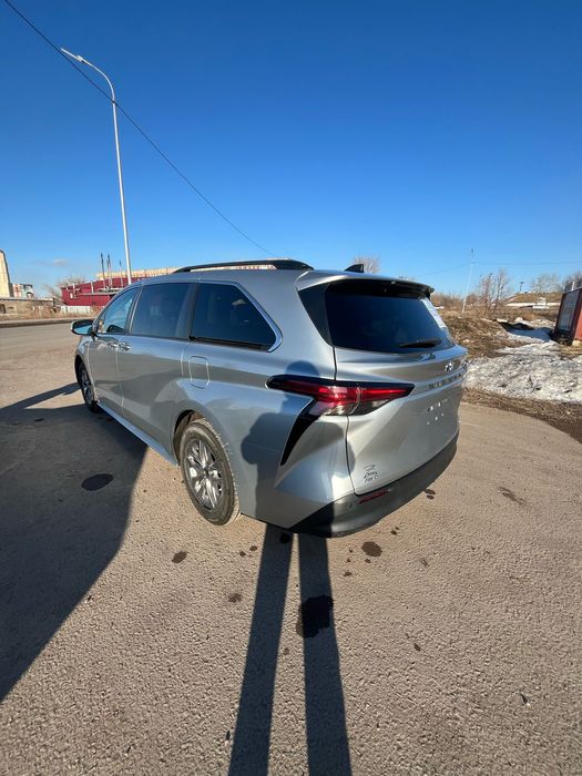 Продаю Tayota Siena