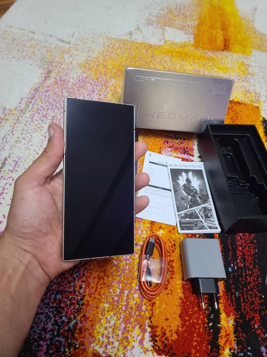 Nubia Redmagic 9 Pro la cutie