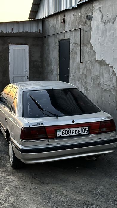 Mazda 626 состояние хорошая сел поехал