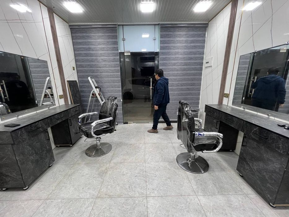 Sartaroshxona jixozlari sotiladi yengi