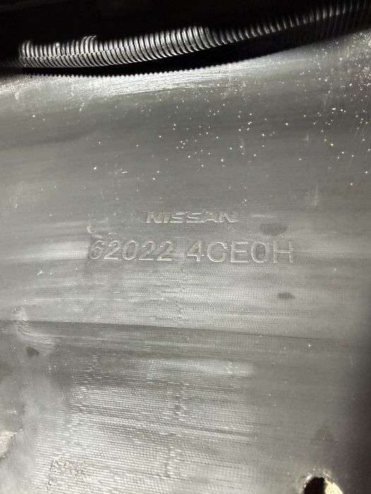 Предна броня  / решетка за Nissan  X trail T32 620224CEOH