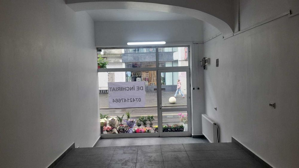 Inchiriez spatiu comercial Cuza Voda