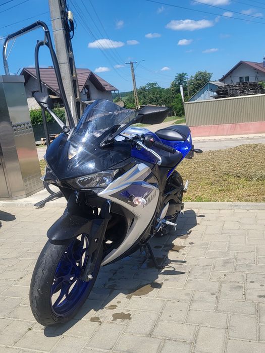 Yamaha r3 2016 în stare impecabila