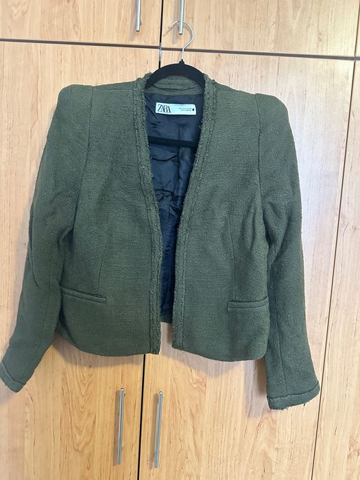 Дамско късо сако Zara S в тъмно зелено