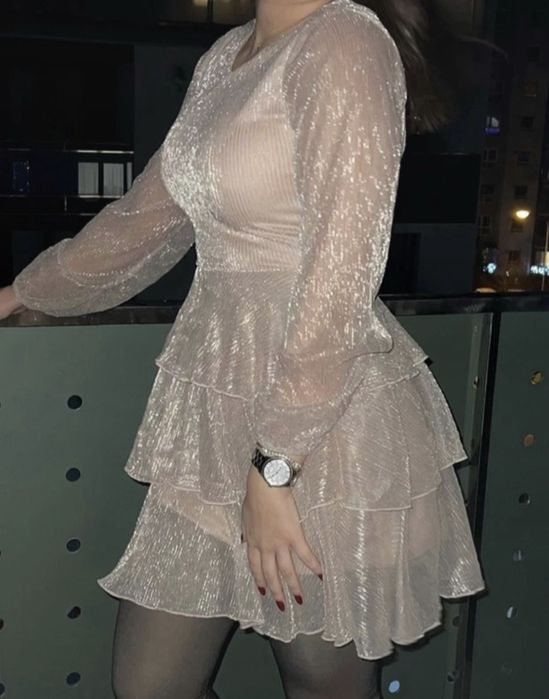 Rochie aurie cu sclipici