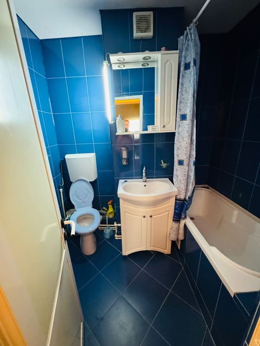 Apartament 2 camere , decomandat, zona Orizont