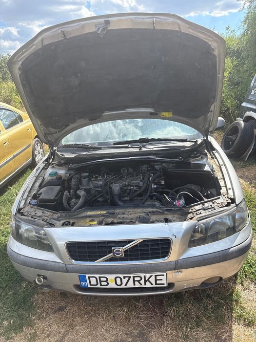 Vând volvo s60 2.4 d5 cutie manuala