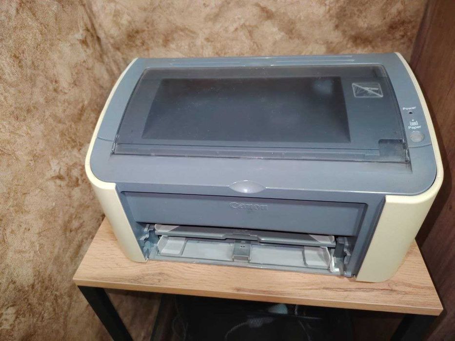 Продам б/у принтер Canon LBP 2900.