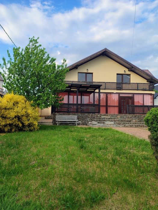 Casa Individuala,180 mp2 si 800 mp2 teren  Zona Sf  Ilie