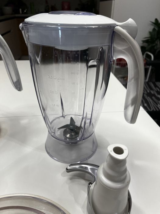 Продавам кухненски робот Philips