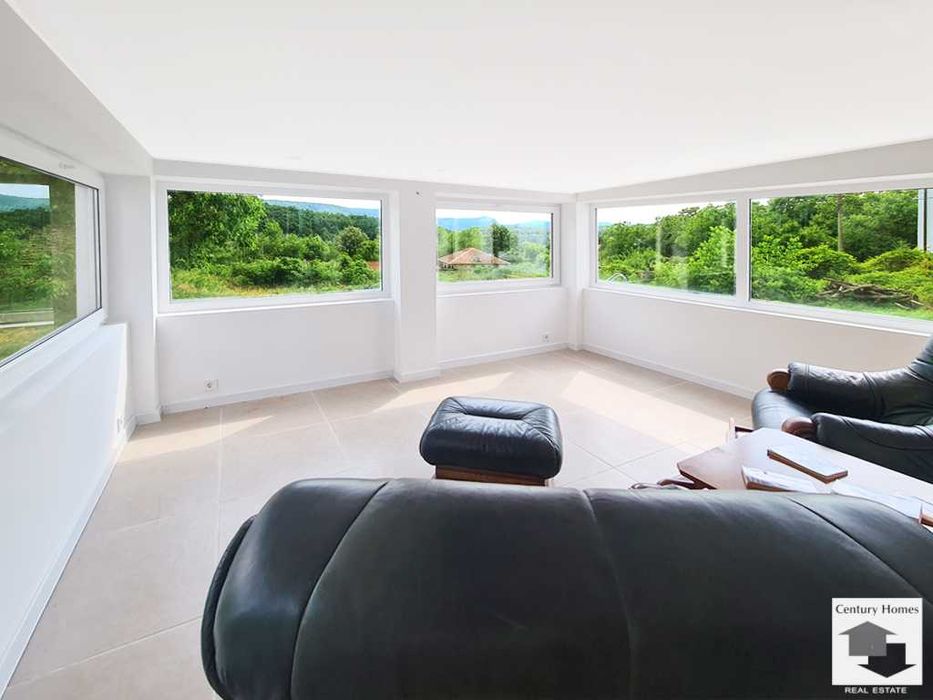 170282 Двуетажна къща с басейн и просторен двор в с. Ритя