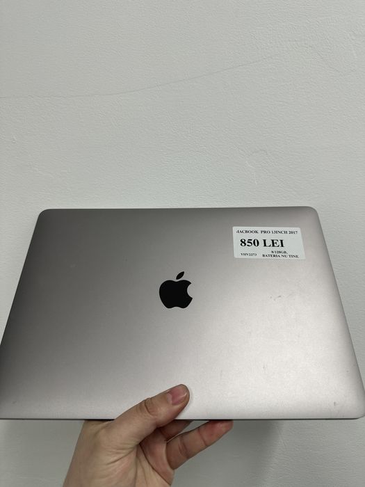 Macbook pro 13 inch 2017 •Matei Amanet Margeanului•yhv2