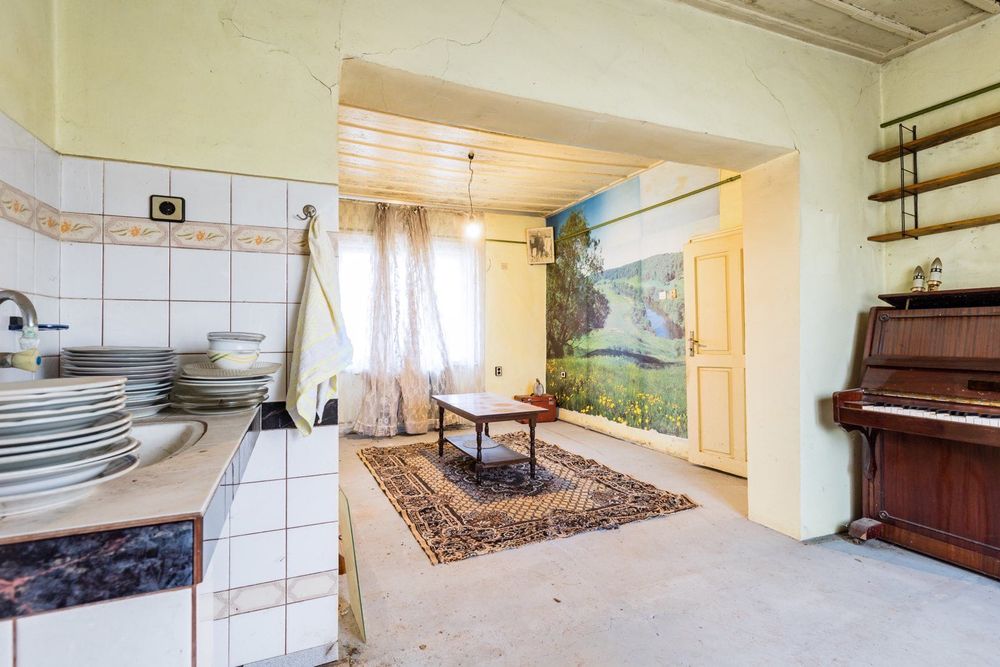 Продава се Къща в с. Обнова, Област Плевен - 1600 кв.м за 8 €/кв.м - Снимка #10