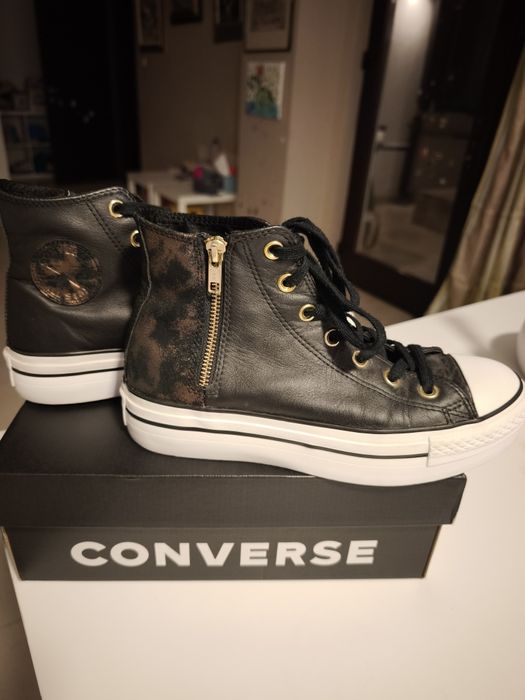 Converse Chuck Taylor piele