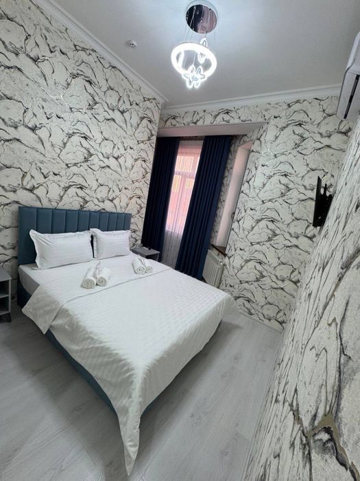 Bez zaks / Mehmonhona