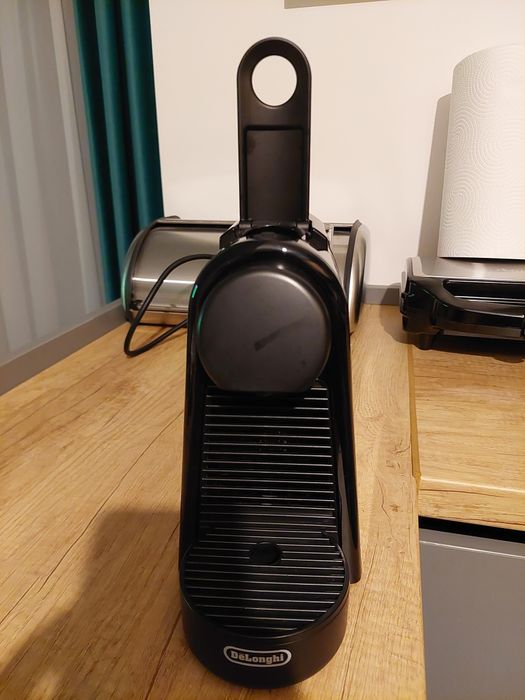 Vand expressor Nespresso by De'Longhi,negru.