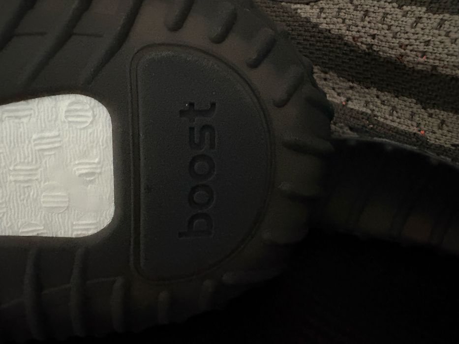 Adidas Yeezy beluga 2.0