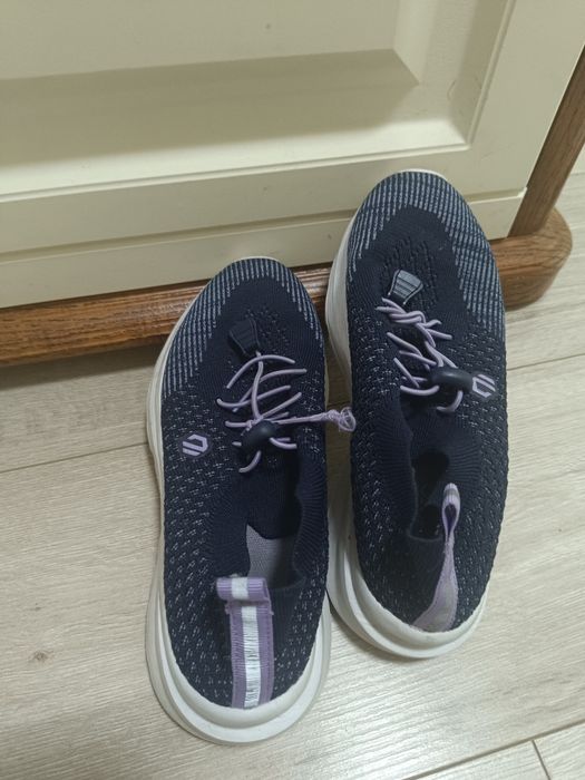 Кроссовки найк продам