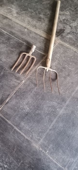 Продам дачный инвентарь.