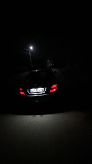 MERCEDES-BENZ E-Class 2009 — imagine 3