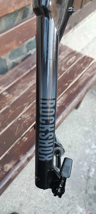 Вилка 29 rockshox