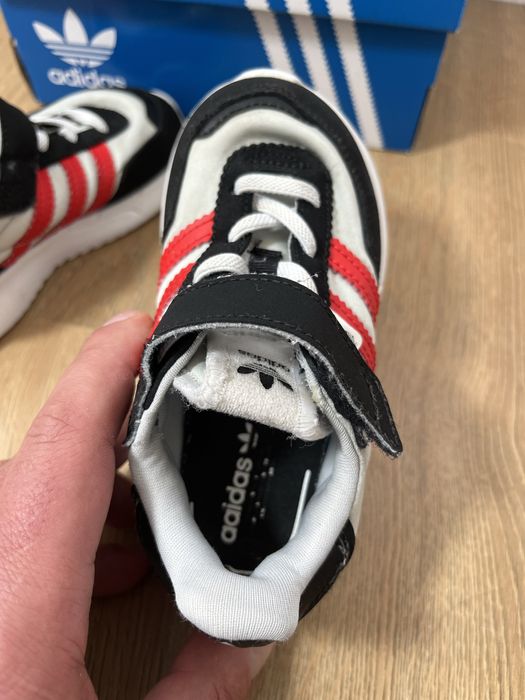 Adidas Originals детски маратонки размер 25