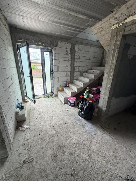 Casa 4 camere in Slatina