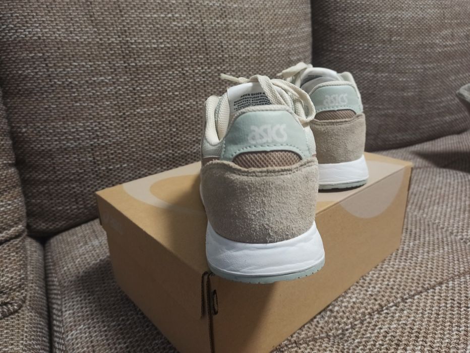 Дамски маратонки asics 36 номер