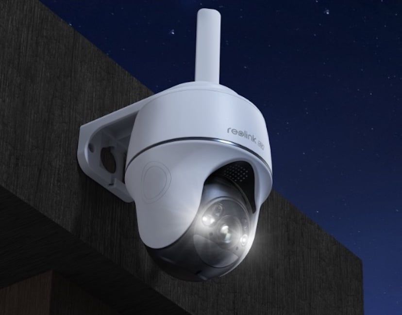 Camera de supraveghere Reolink Go PT Ultra cu 4G