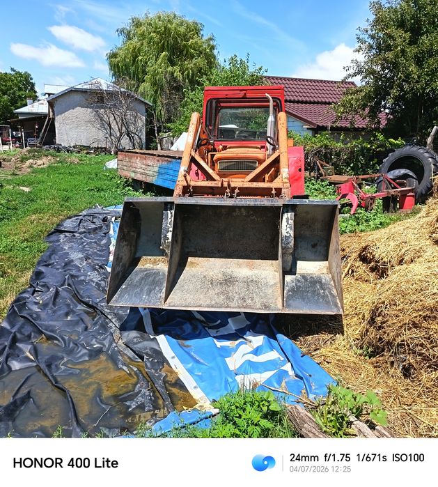 Tractor cu cupe de vânzare, sau schimb..