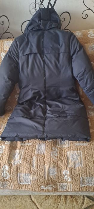 Продам пуховик зимний женский