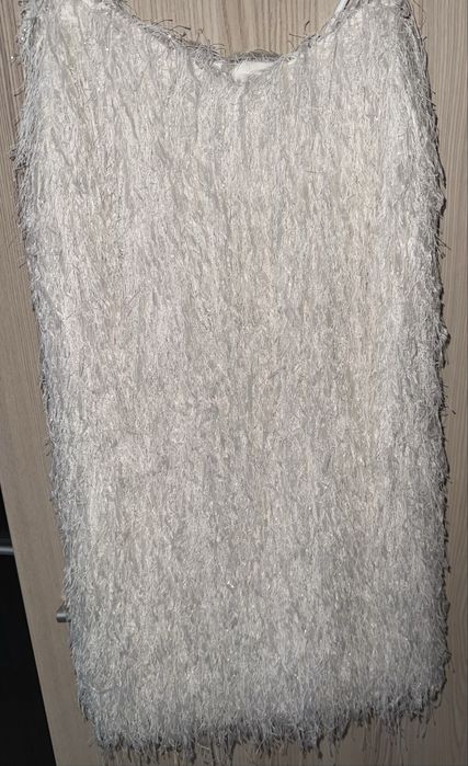 Бяла рокля Зара.