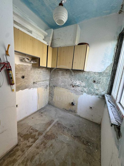 Реф. 4864 Едностаен Тракия - Поликлиниката