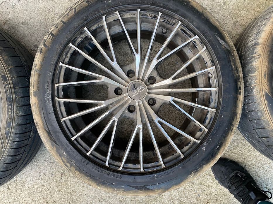 Vând jante R17 225 cauciucuri de vara