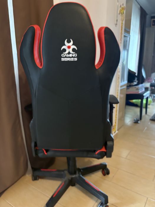 Scaun gaming myria negru-rosu
