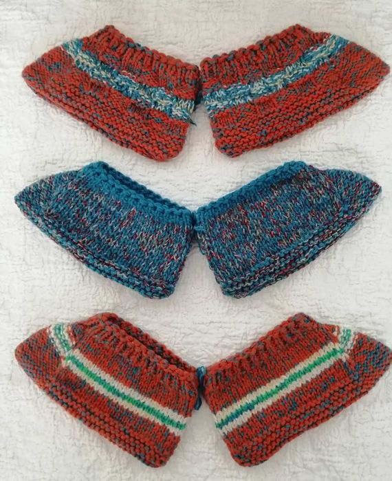 Терлици дамски 37-38-39 номер, ръчно плетени от 100% вълна, чисто нови