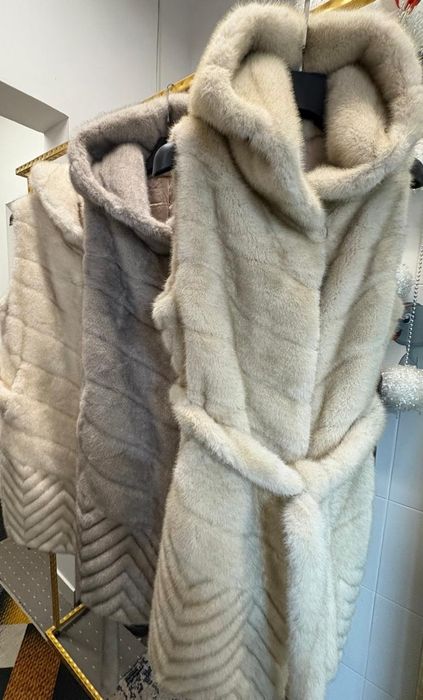ЭКО шубы и безрукавки