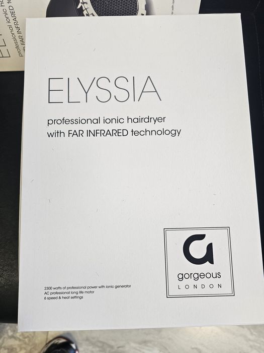 Професионалш  сешоар Elyssia и  Magic Clip