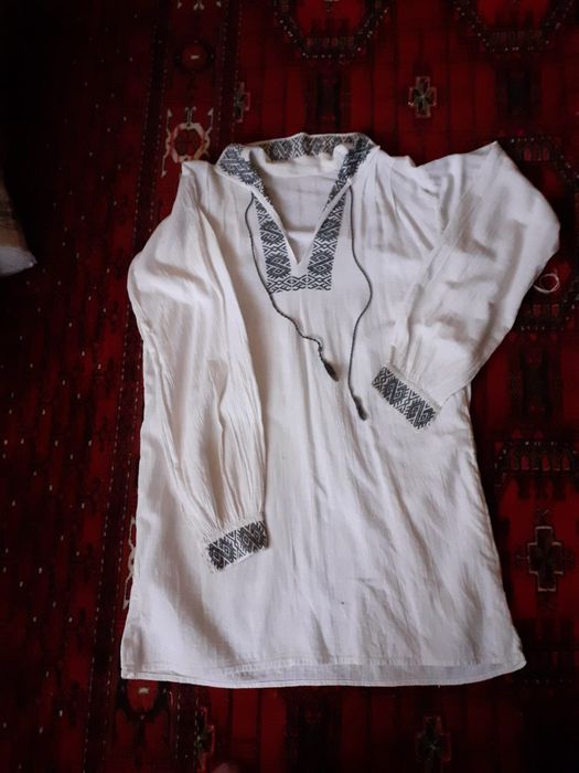 Camasa barbateasca autentica 70 ani