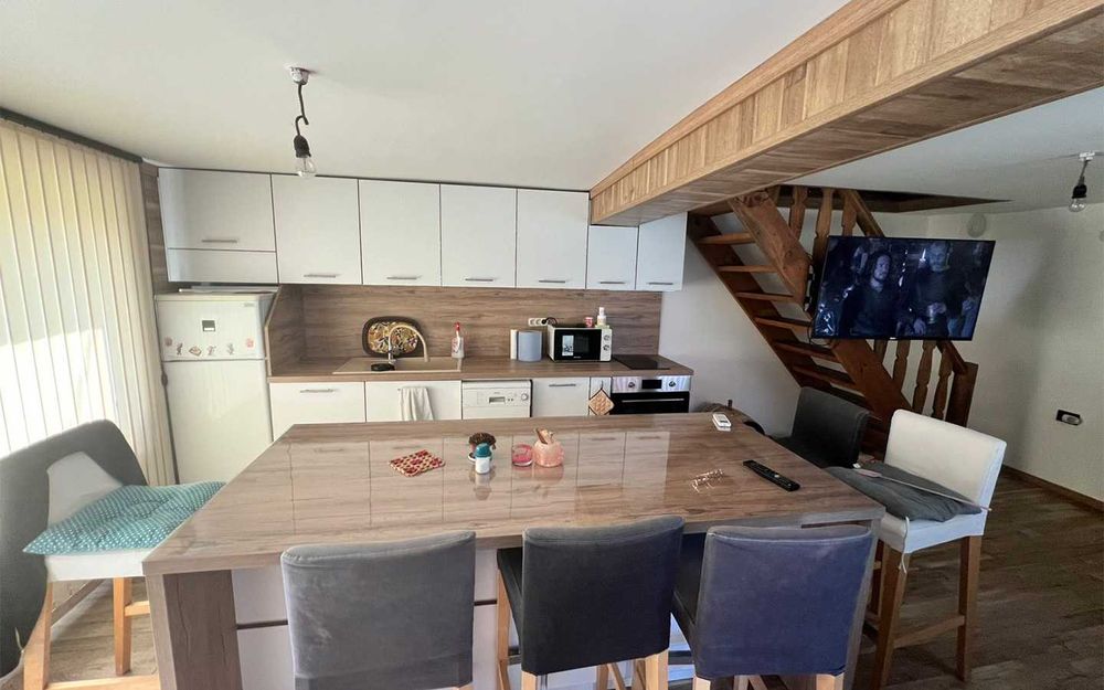 Продава се Къща в Търговище, Център - 80 кв.м за 1621 €/кв.м - Снимка #1