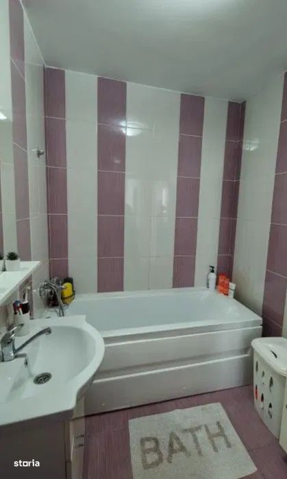 Apartament 3 camere, Floresti