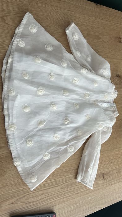 Много хубава офижиална рокличка за момиченце