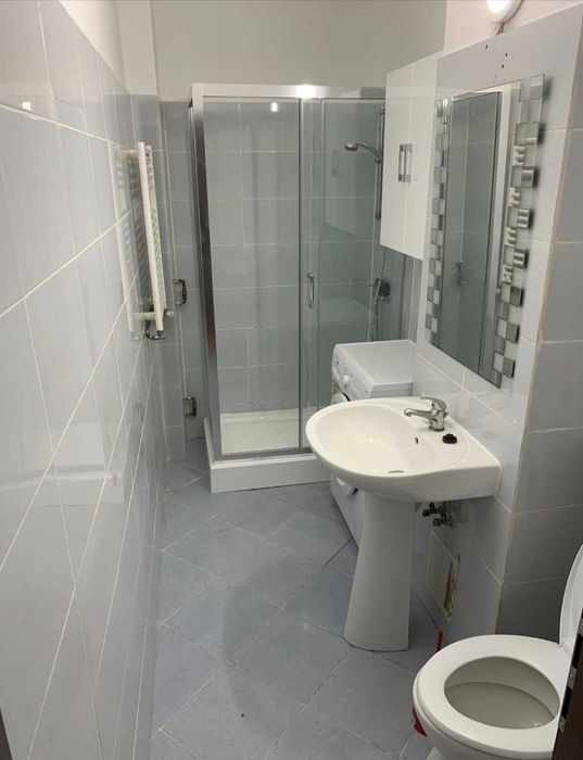 PF închiriez pt pretențioși apt in zona centrală apt  in Cluj- Nap