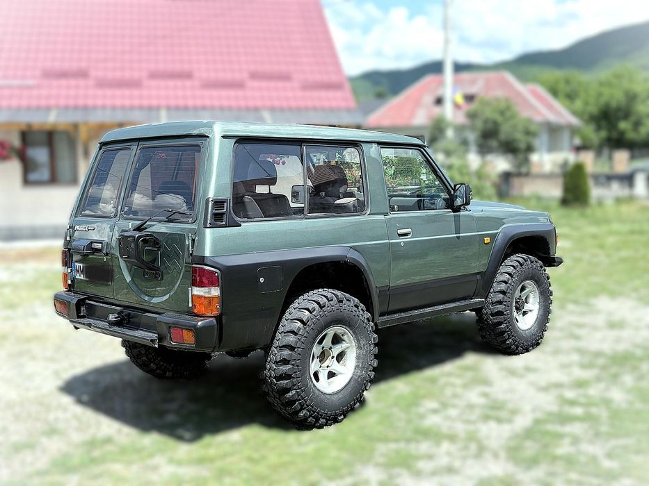 Vând Nissan Patrol Y60
