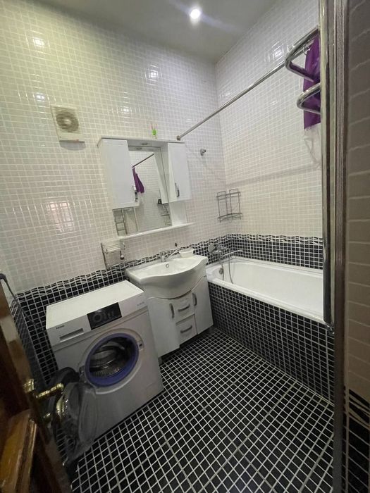 Хостел, Детсад, Офис, Участок для проживания на Мирабаде