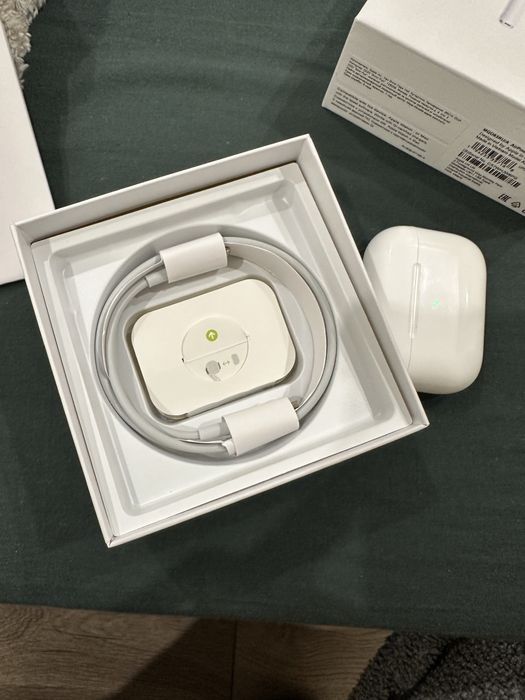 Продаем airpods pro 2