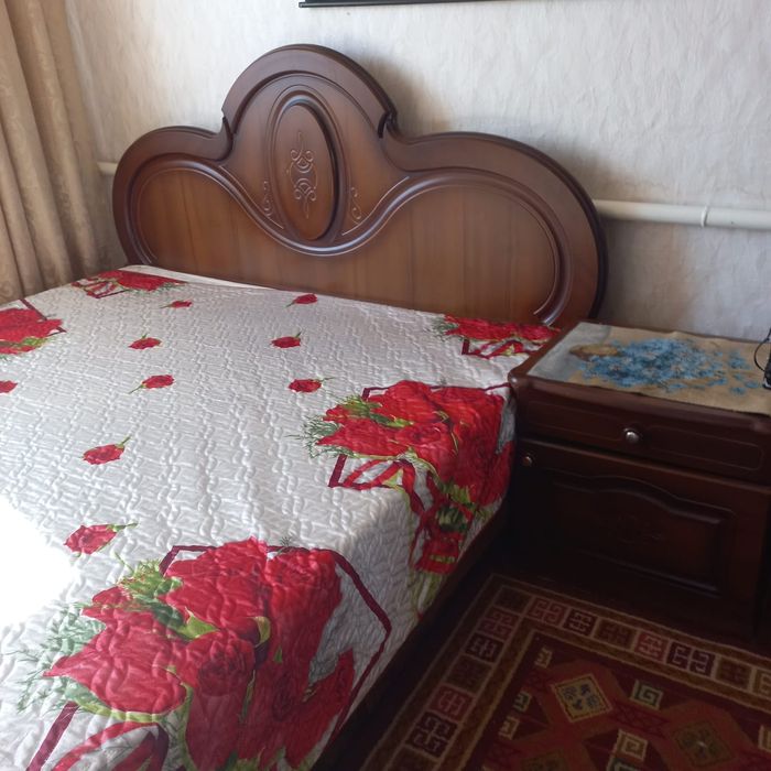 Продам спальный гарнитур