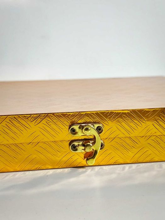 Lot 1 set tacamauri, 2 set cutite, 3 set lenjerie