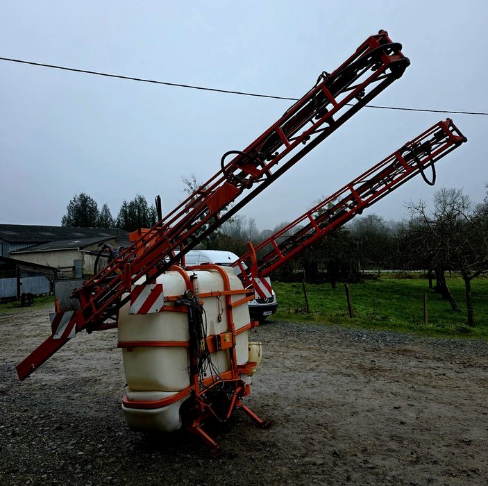 Instalatie de erbicidat Kuhn Porter 1200 litri 18 - 21 metri met