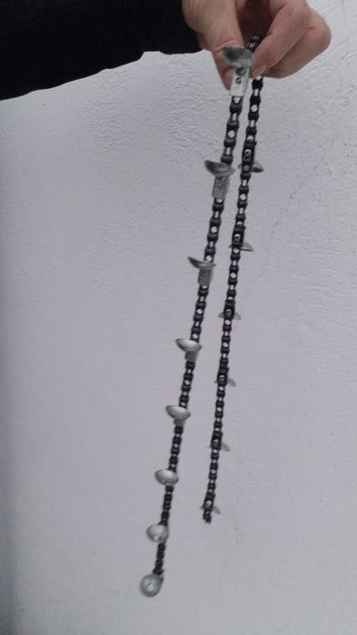 Lant cupe semanatoare ceapa usturoi arpagic pentru mașinile albastre.